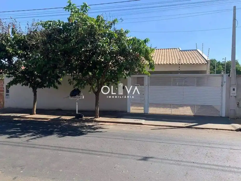 Foto de capa — Casa em Loteamento Jardim Renascenca, Mirassol
