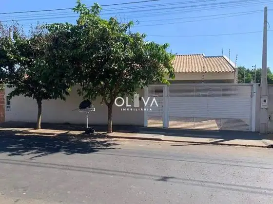 Foto de capa — Casa em Loteamento Jardim Renascenca, Mirassol