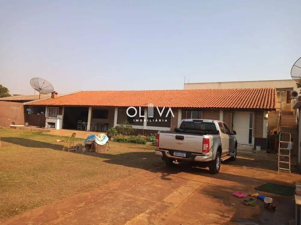 Foto de capa — Rancho em Zona Rural, Fronteira