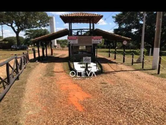Foto de capa — Rancho em Mendonca, Mendonça